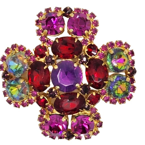 PIERRE BALMAIN PARISVINTAGE JEWELED MALTESE CROSS BROOCH